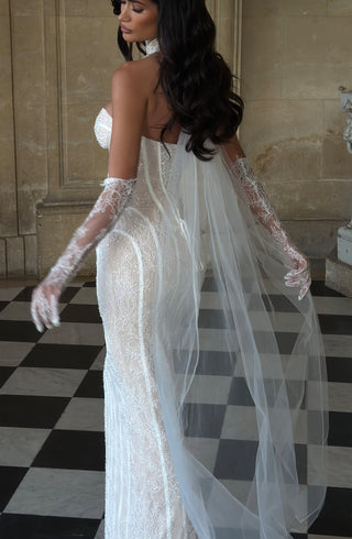 Ellie Lace Neck Veil - Ivory
